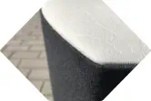 Detailaufnahme einer Naht von Sitzbuchstaben